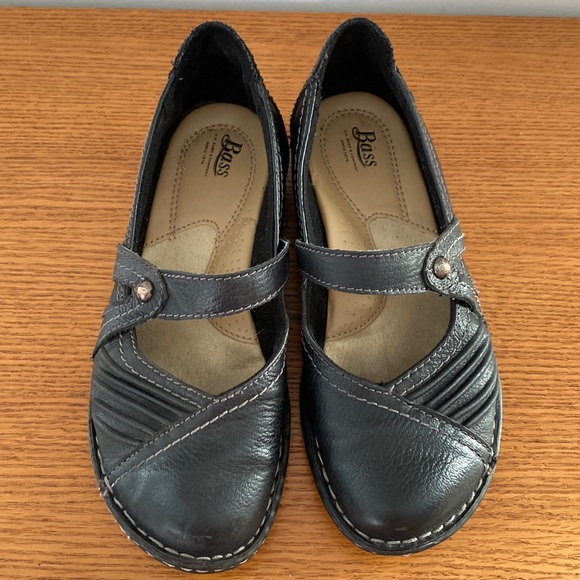 Bass Bryant Mary Jane black leather slip on shoes with white stitching. … - Picture 2 of 13